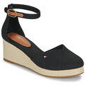 Tommy Hilfiger Éktalpú szandálok FLAG CLOSED TOE MID WEDGE ESPAD Fekete 40