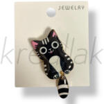  Csíkos farkú kis cica kitűző