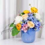 ImodFlowers Aranjament cu Ranunculus galben
