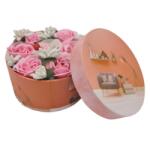  Aranjament floral 7 trandafiri cutie rotunda, flori de sapun, rosu, 11x9x6 cm