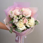 ImodFlowers Buchet Pastel cu Trandafiri si Mathiola