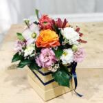 ImodFlowers Aranjament floral in cutie cu trandafiri portocalii