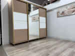 MobAmbient Dressing cu 3 uși glisante, oglindă și detalii aurii - model AXIS Garderoba