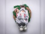MagicHome Decoratiune de Craciun cu Mos Craciun asezat in coronita, 30 cm (8091327)