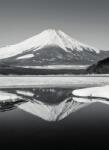 Dovido Öntapadó fotótapéta japán Fuji hegy fekete fehérben - 196x270