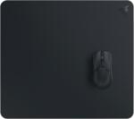 Razer Atlas üveg egérpad 450D x 400S mm fekete (RZ02-04890100-R3M1)