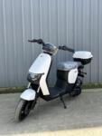 Saige Scuter electric cu pedale XJH EEC 800W, Baterie 60V 20Ah, Autonomie pana la 60 km, Fara permis (RAPID-XJH-SAIGE alb)