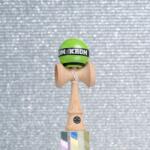 KROM MIKRO kendama világoszöld MIKRO-LG (5711898243206)