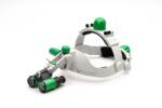 UNIVET Fejre rögzíthető, felhajtható és állítható optikás loupe (prizmás)HEADGEAR GREEN PRISMATIC BINOCULAR - frontdent - 959 585 Ft