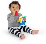 Baby Einstein - Jucarie de Dentitie Ocean Explorers Sea of Sensory (13158)