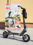 KuKirin Trotineta electrica Kukirin G4 (2026) motor 2000 W, viteza maxima 70 km h, baterie cu litiu 60 V 20 Ah, anvelope de 11 inchi (RO-G4-Anvelopa)