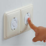 Safety 1st Сигурни въртящи се детски предпазители за контакт - 8 бр (Safety Items)