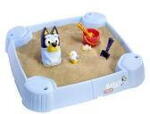MGA Entertainment Jucarie creativa Mga MGA Entertainment Little Tikes Bluey Beach Day Sandbox (641084-M8)