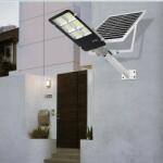 Flippy napelemes utcai lámpa, IP65, fényérzékelővel, 100 SMD LED, 7200 lm, 12 W-os panel, 80 W teljesítmény, 12-16 óra üzemidő, távirányítóval, csapszeggel rögzíthető, utcára vagy kertbe, fén