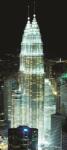 Consalnet Petronas-ikertorony az éjszakában, Kuala Lumpur öntapadós poszter, fotótapéta (91 x 211 cm) (C1-276SKT)