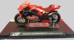 ATLAS Macheta motocicleta Ducati Desmosedici Moto GP 2004 Rubens Xaus scara 1: 24 (2888)