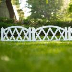 GardenLine Pachet 4 buc Bordura Gardulet Decorativ Plastic pentru Gazon sau Flori, Dimensiuni 240x24cm, Alb (DOS2378-alb)