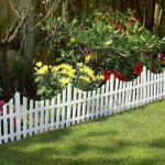 Hessa Pachet 4 buc Bordura Gardulet Decorativ Plastic pentru Gazon sau Flori, Dimensiuni 240x25cm, Imitatie Lemn Alb (DOS2392-alb)