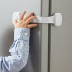 Safety 1st Мултифункционално заключващо устройство с таен бутон