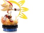 Sonic the Hedgehog Super Shadow Resin 50cm Figurina