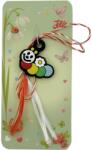 Jolie Martisor pentru Copii, Jolie, Model OMIDA, din Cauciuc, cu Snur Impletit Alb/Rosu, Ambalaj Carton cu Design, Multicolor (165813)
