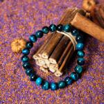 Ezera Bratara cu pietre semipretioase, Ochi de Tigru Royal Blue, pentru barbati, margele de 8 mm (EZBHMOTR)