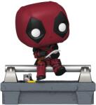 Funko Figurină Funko POP! Deluxe: Deadpool - Deadpool (pe Pod) #1580 (112891) Figurina