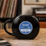 Gift Republic Vinyllemez alakú retro bögre (GR452014)