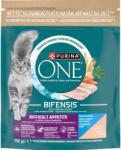  One Cat Válogatós macskák számára tőkehal és pisztráng ízesítéssel 750 g