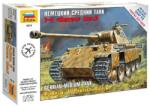 Zvezda Panzerkampfw. V Panther Ausf. D 1: 72 makett harcjármű (5010) (5010)