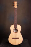 Cordoba 24B Baritone ukulele K&K Big Island hangszedővel