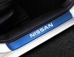 Carbon Nissan Kék küszöbvédő matricák