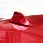 Arts and Crafts Antena auto activa AM - FM tip "SHARK TAIL" culoare ROSU (AVX-AK322E)
