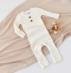 BabyCosy Salopeta cu maneca lunga si pantaloni lungi din bumbac organic si modal - Ecru BabyCosy (Marime: 12-18 Luni)