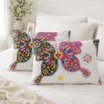 Kotonia Home Set 2 perne matlasate Kotonia Home - 50x70 cm, 630 gr/buc, decor fluturi 015 (126224)