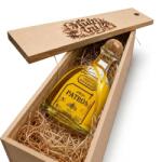 The Patron Spirits Company Pachet Cadou Cutie Lemn Personalizata Tequila Patron Anejo 40%, 0.7L
