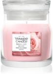 Yankee Candle Fresh Cut Roses lumânare parfumată Signature 110 g