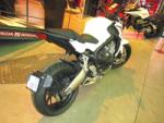 Access Design ''Kerékre szerelhető'' rendszámtábla tartó fekete Honda CB650F-hez ACCESS DESIGN Váz, idomok és járműkiegészítők Rendszámtábla tartók és tartozékok Rendszámtábla tartók