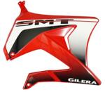 Piaggio (oem) PIAGGIO üzemanyagtartály jobb oldali panel Gilera 50 SMT 2006+2010 piros -86147201W0R5- (eredeti alkatrész) PIAGGIO (OEM) Váz, idomok és járműkiegészítők Idomok és burkolati elemek Oldalidomok és olda