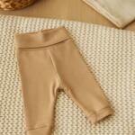 Rainy Pulover pentru bebeluși cu guler întoars și talie elastică 56-74 cm, moc