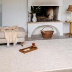 Laura Ashley gyapjú szőnyeg Coleby Petals Ivory Cream 078809 - 140 x 200 cm
