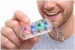  Led Kulcstartó Rgb Klikker - Kis Kütyü Nagy Elégedettség (LED FIDGET RGB KLIKER BRELOK ANTYSTRESOWY)