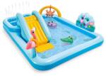 Intex "Jungle Adventure Play" Piscină gonflabilă pentru copii Set piscină pentru copii 244 x 198 x 71cm Lumea Junglei Flamingo, Crocodil, Hipopotam și Maimuță, Duș cu ploaie și Tobogan, 550 l (57161NP) (571