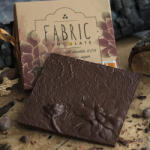 Fabric Chocolate - Bean to Bar Madagascar tejcsokoládé 62% füstölt nádcukorral 70 g