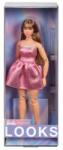Mattel Úgy néz ki barna rózsaszín mini ruhában HRM16