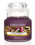 Yankee Candle Lumânare aromatică Classic mică Moonlit Blossoms 104 g