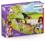 TM Toys Schleich: 42533 Sarah în tabără (SLH42533) Figurina