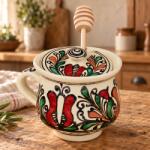 ATELIER 49 Borcan pentru miere din ceramica, 500 ml, cu capac si lingura din lemn, pictat manual (ATE49-ART-113381) Tava