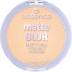  Pudră compactă matifiantă essence mat BLUR 20