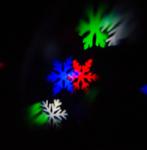 DekorTrend Hull a hó karácsonyi mintás projektor (KDP 203)